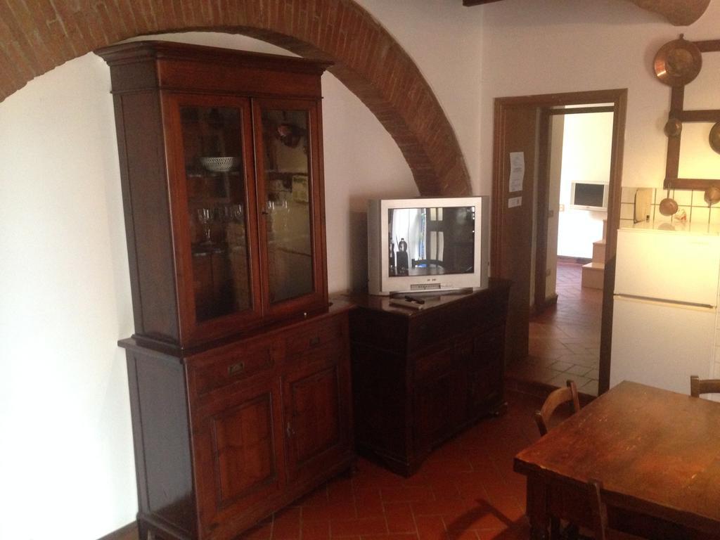 Podere Di Valli Santa Maria a Monte Room photo