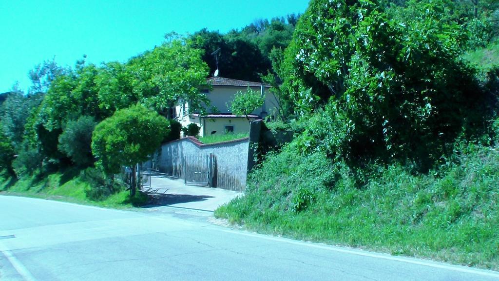Podere Di Valli Santa Maria a Monte Exterior photo